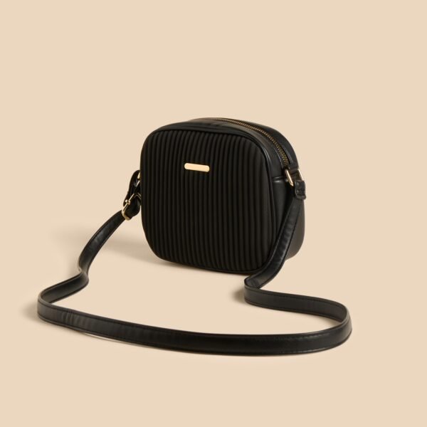 Textured Crossbody Bag with Adjustable Strap and Zip Closure