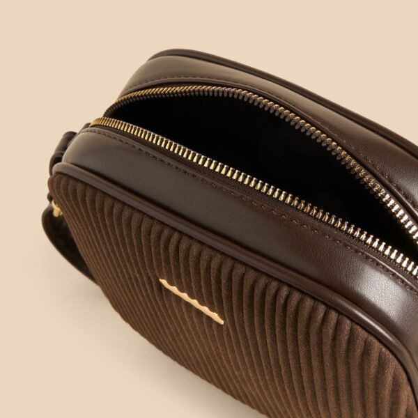 Textured Crossbody Bag with Adjustable Strap and Zip Closure